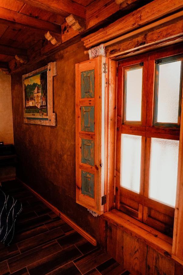 Hotel Casa De Gandhi San Cristóbal de Las Casas エクステリア 写真